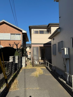 【駐車場】 | マリオン | 南側道路は当物件で行き止まりで駐車可能です(車庫証明不可)