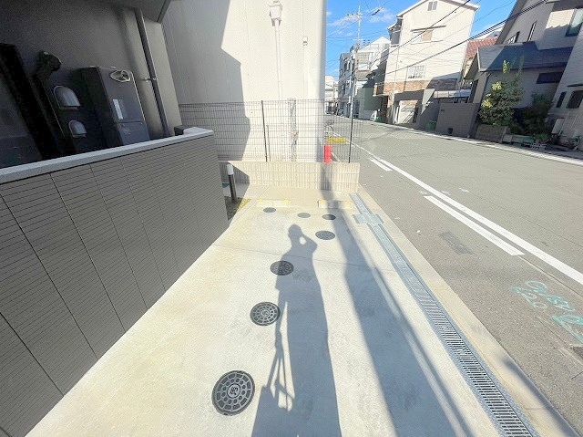 イルリッシュ西中島の駐車場