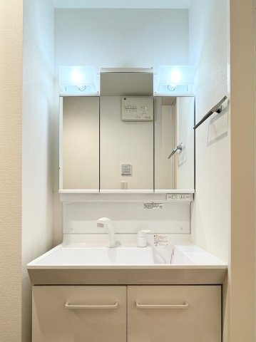 Lapule Meguroの独立洗面台|Lapule Meguro