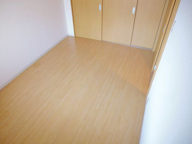 YKハイツ宮の上の寝室