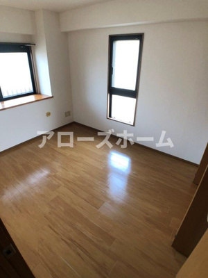 【洋室】 | ブルックヴィラ