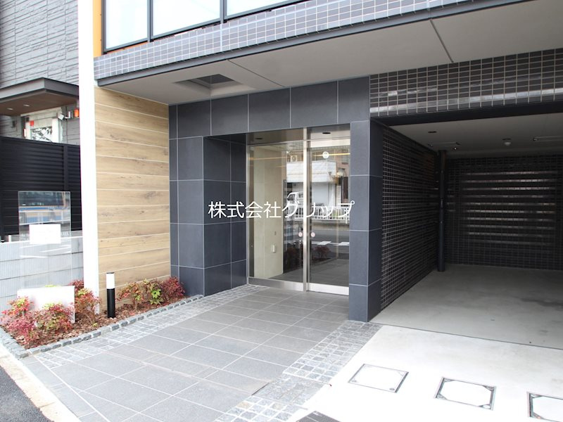 グリシーナ横浜桜木町のエントランス