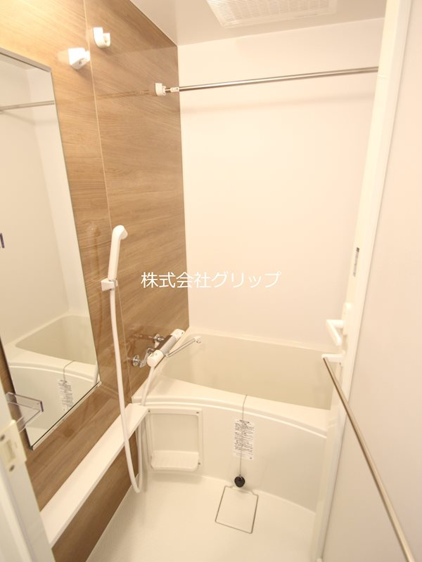 グリシーナ横浜桜木町の浴室