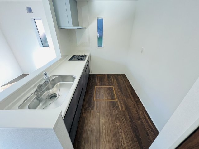 高浜市屋敷町２丁目5-22『仲介手数料無料』新築戸建てのキッチン