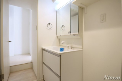 【独立洗面台】 | ClairPlage(クレールプラージュ) | 独立洗面台、朝の身支度には欠かせません