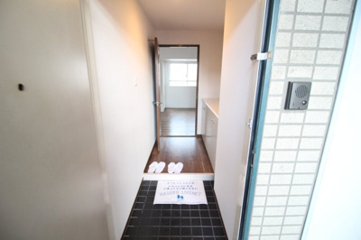 【玄関】 | 日宝ロイヤルハイツ桑津