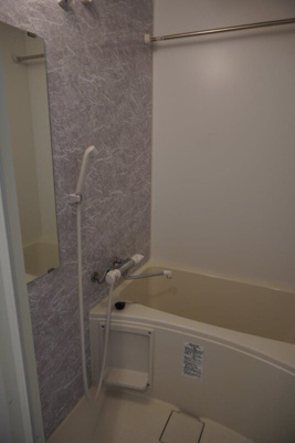 【浴室】 | オーキッドレジデンス新大阪 | 日々の疲れを癒すお風呂付です