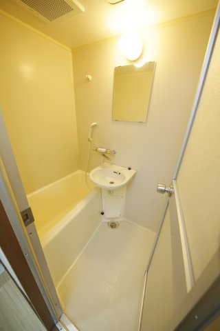 第二ハイツ竹長の浴室|別部屋同間取りのお写真となります。参考にご覧くださいませ。