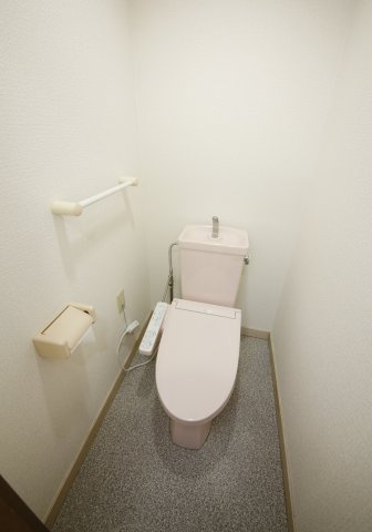 第二ハイツ竹長のトイレ|別部屋同間取りのお写真となります。参考にご覧くださいませ。