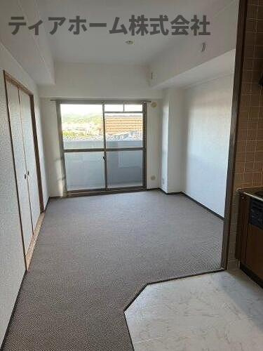 ライオンズマンション大和八木の居間・リビング|ダイニングキッチン　※工事完了時／２０２４年６月の写真