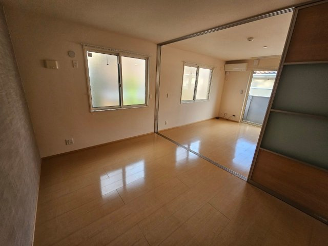 スペチアーレの居間・リビング