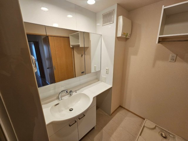 スペチアーレの洗面所