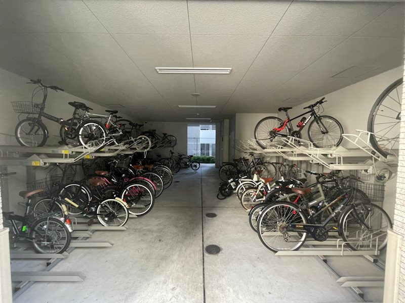 大阪市中央区常盤町２丁目の賃貸マンションの駐車場