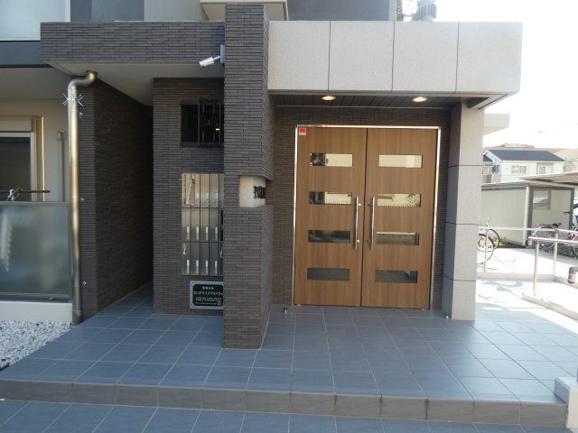 【エントランス】 | リアライズ長居公園通