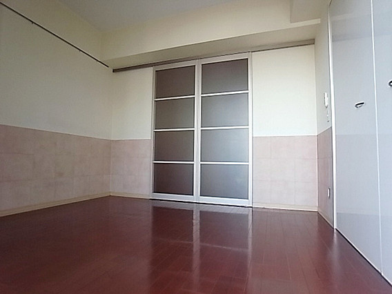 カトルセゾンの洋室