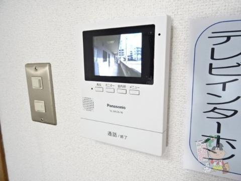 メゾンなかやまのセキュリティ|カメラ付インターホン