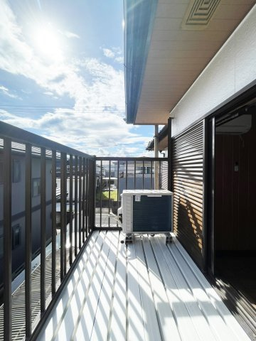 北矢三町4丁目8-6-3　借家のバルコニー