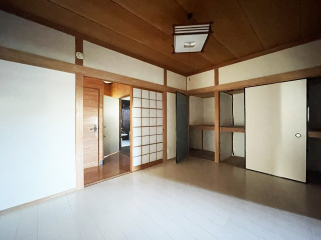 北矢三町4丁目8-6-3　借家の居間・リビング