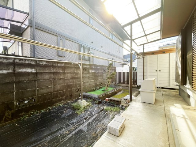 北矢三町4丁目8-6-3　借家の庭