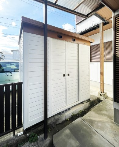 北矢三町4丁目8-6-3　借家の収納