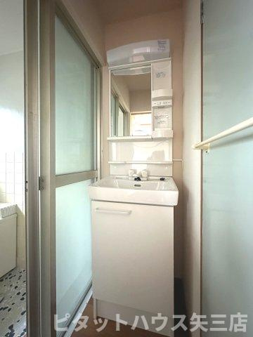 豊川コーポの洗面所|コンパクトで使いやすい洗面所