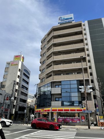 フェスタ天神の外観