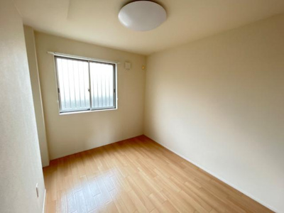 【内装】 | グレイスリー | 洋室