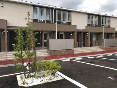 【外観】 | グレイスリー | 外観写真（昼）