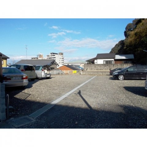 岐阜市松下町の駐車場の外観