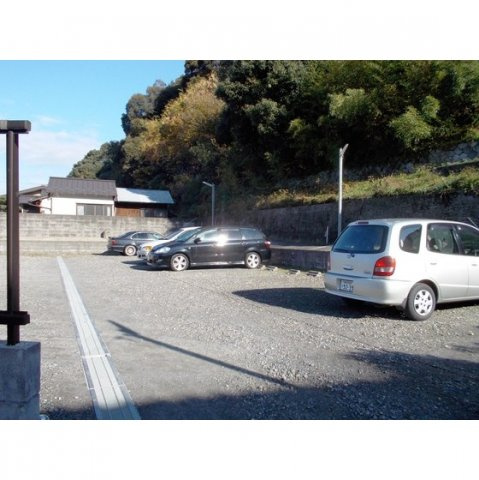 岐阜市松下町の駐車場の外観