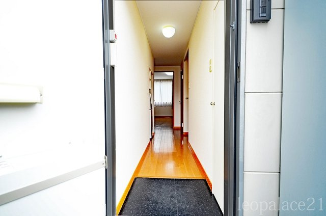 太宰府市連歌屋２丁目のアパートの玄関|設備仕様は号室により異なる為、現況を優先します。