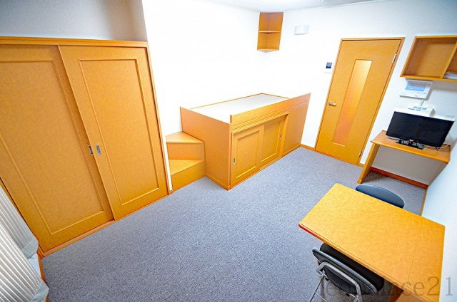 太宰府市連歌屋２丁目のアパートの居間・リビング|設備・仕様は号室により異なる為、現況を優先致します。