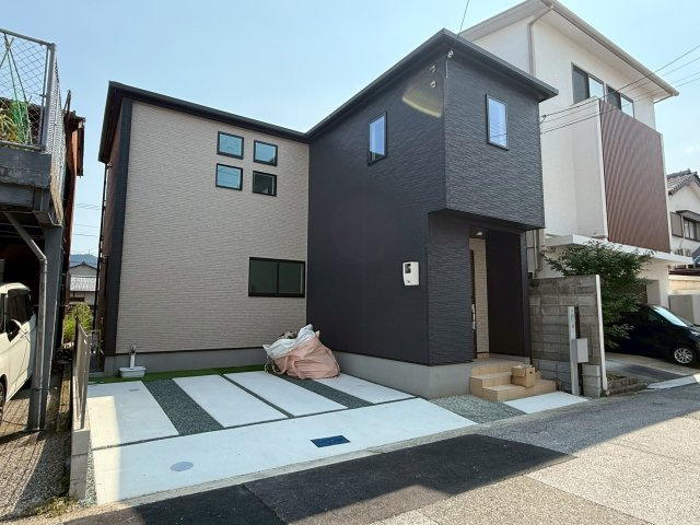 高知市百石町6期1棟の外観