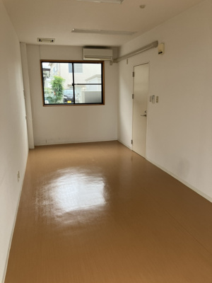 【居間・リビング】 | 佐藤テナントビル