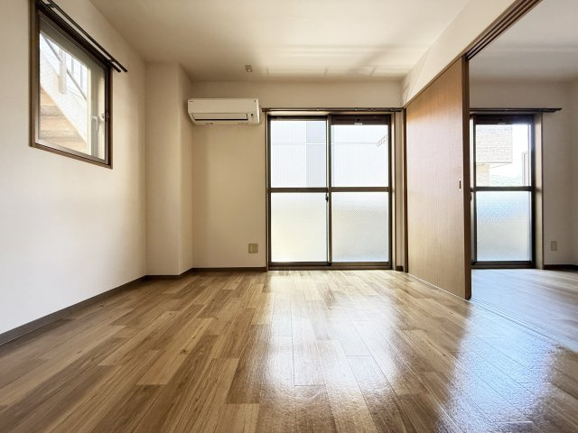 フォンテーヌ竹島の居間・リビング