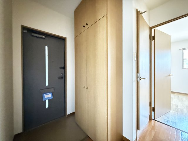 フォンテーヌ竹島の玄関