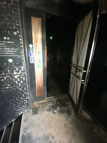 栄一ビルのロビー