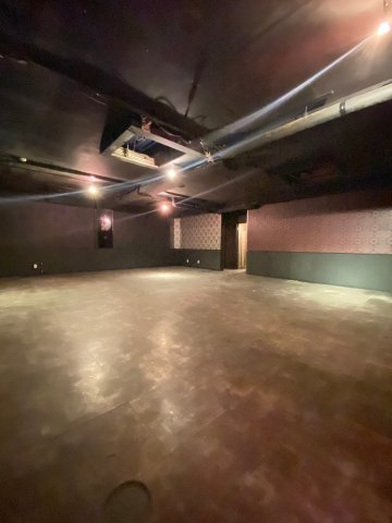 栄一ビルの駐車場