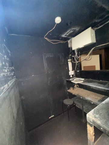 栄一ビルの駐車場