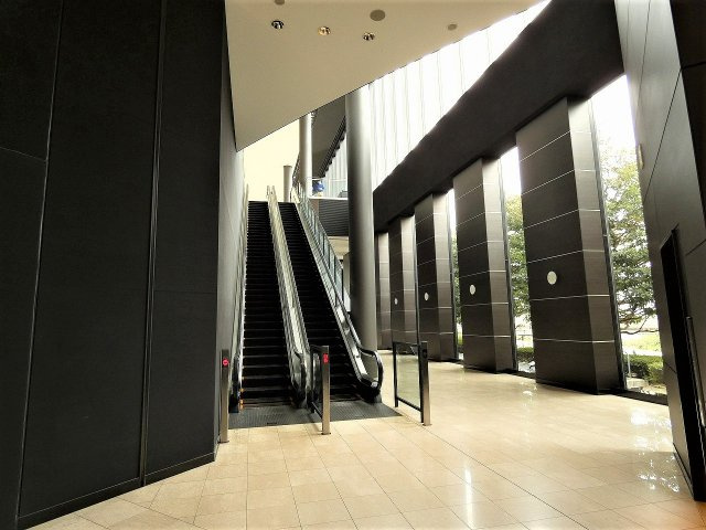 1階エントランスロビー