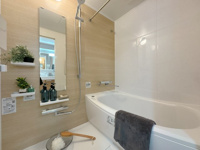 【浴室】 | 皐月マンション那の川☆仲介手数料無料☆ | 爽やかな空間で快適なバスタイムをお過ごし下さい。