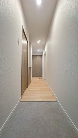 【玄関】 | 皐月マンション那の川☆仲介手数料無料☆ | 玄関をスッキリに見せるために、シューズボックスを設置しました。オシャレは足元から♪