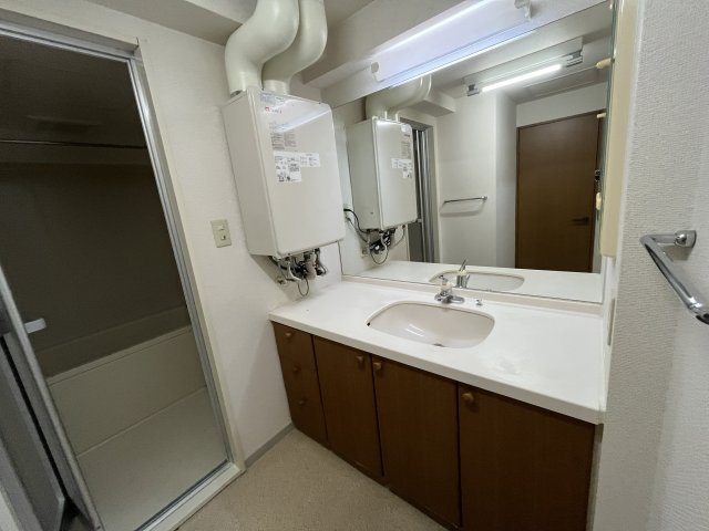 芦野マンションの洗面所