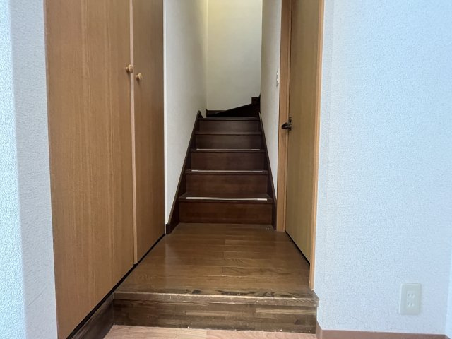 芦野マンションの玄関