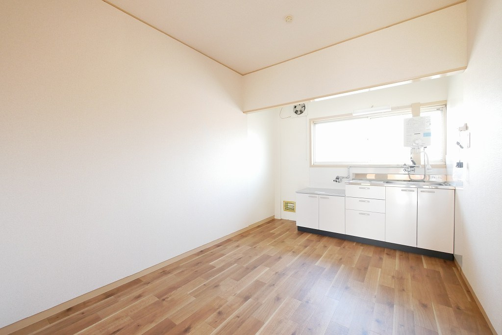 真藤ビルのキッチン|真藤ビル301号   