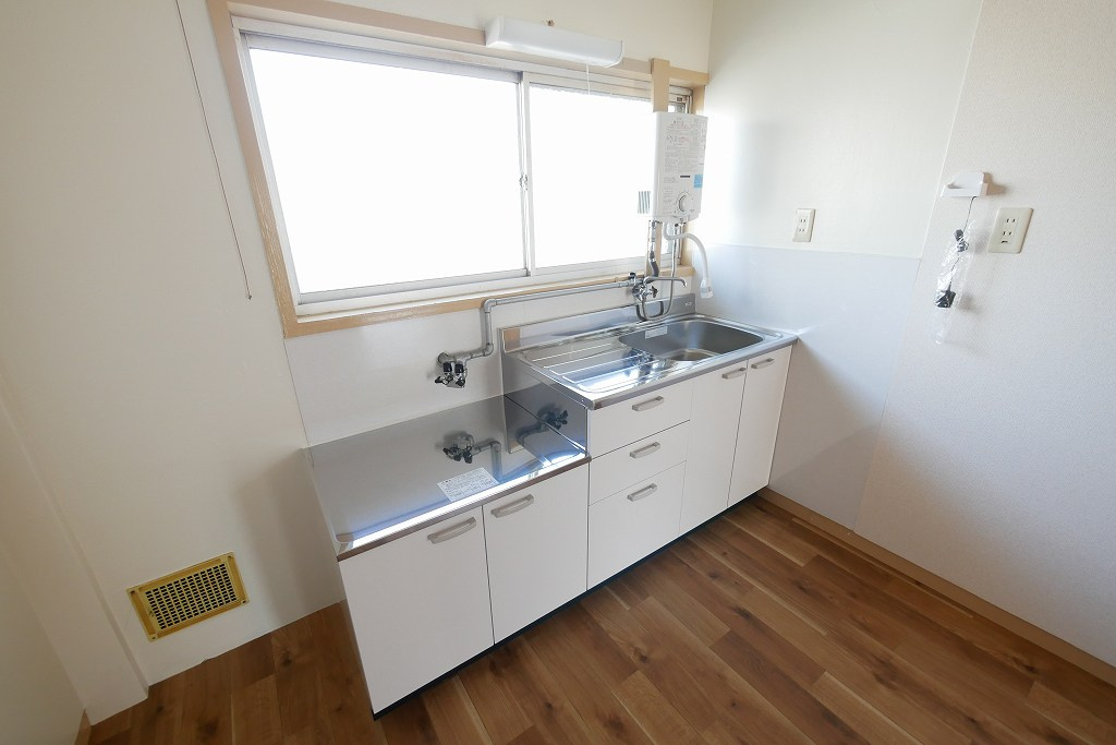 真藤ビルのキッチン|真藤ビル301号   