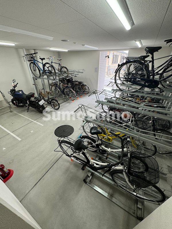 大阪市西区川口３丁目の賃貸マンションの駐車場