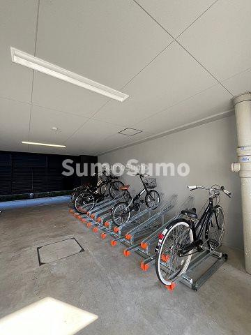 大阪市浪速区敷津西２丁目の賃貸マンションの駐車場