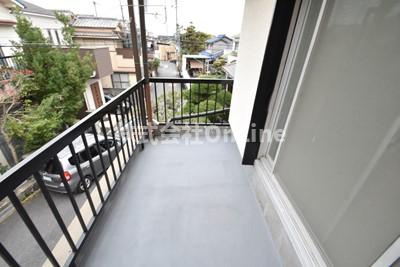 八尾市黒谷４丁目の一戸建てのバルコニー