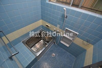 八尾市黒谷４丁目の一戸建ての浴室